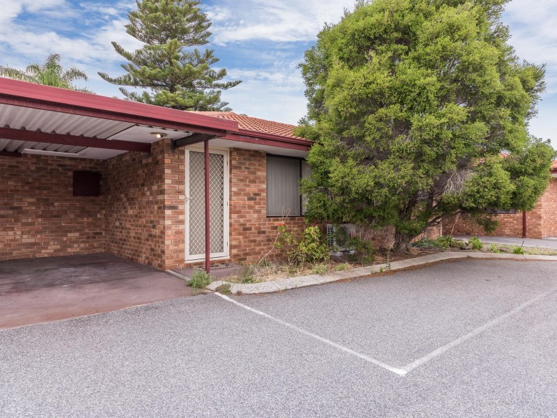 2/12 Kaliamba Court, Cannington WA 6107