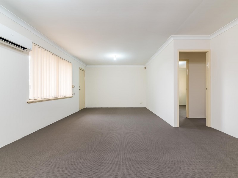 2/12 Kaliamba Court, Cannington WA 6107
