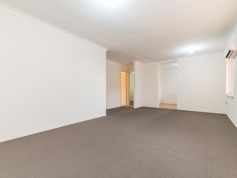 2/12 Kaliamba Court, Cannington WA 6107