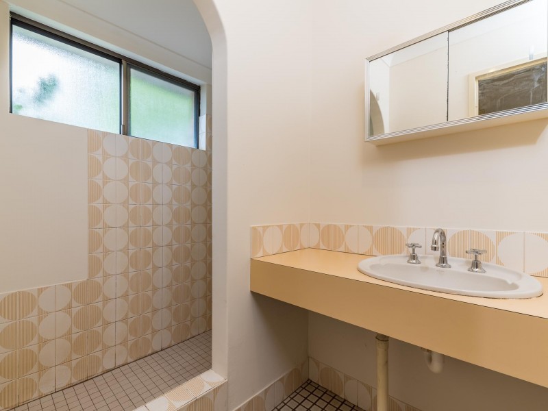 2/12 Kaliamba Court, Cannington WA 6107