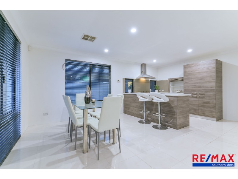 12 Reginald Street, Queens Park WA 6107