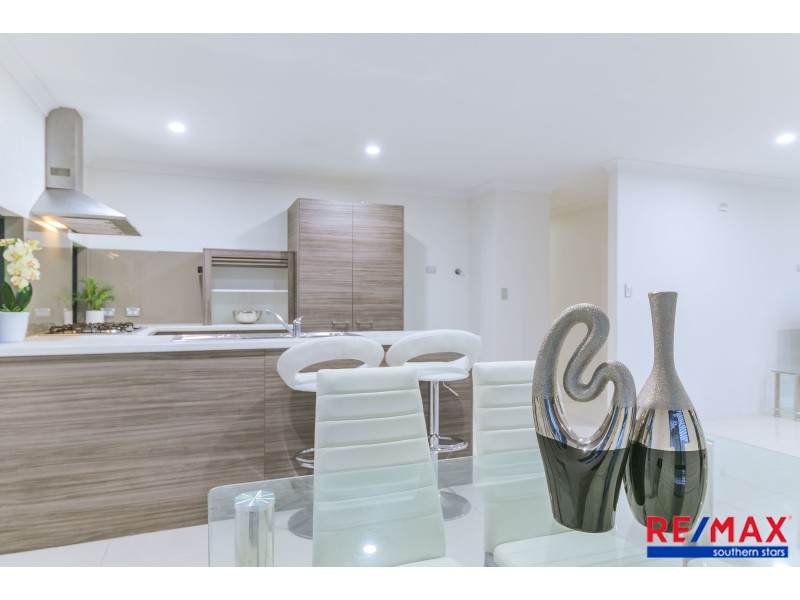 12 Reginald Street, Queens Park WA 6107