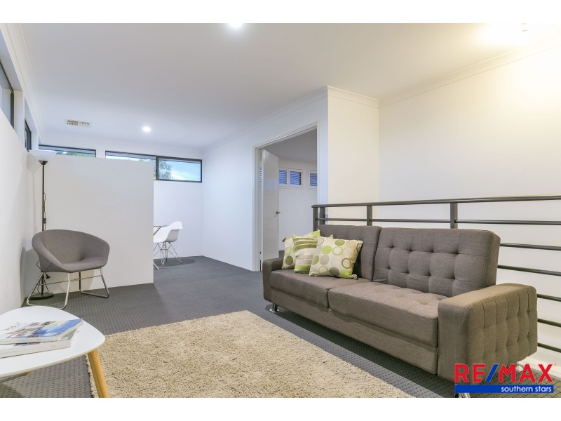 12 Reginald Street, Queens Park WA 6107