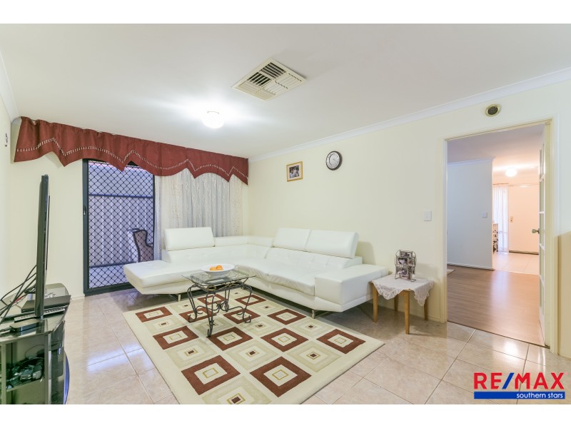 17 Richards Place, Cannington WA 6107