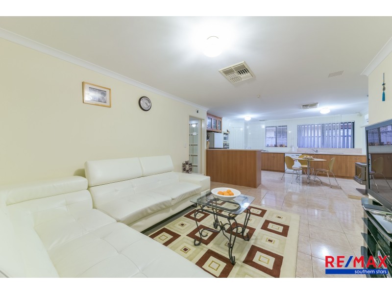 17 Richards Place, Cannington WA 6107