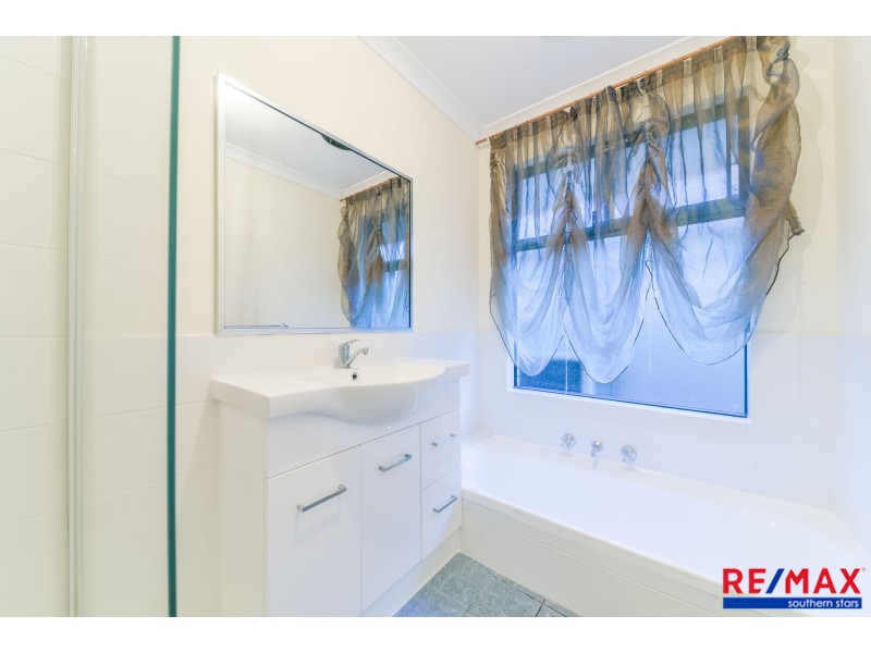 17 Richards Place, Cannington WA 6107