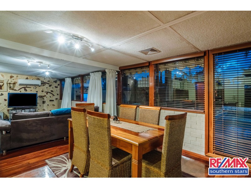 27 Balaka Way, Queens Park WA 6107