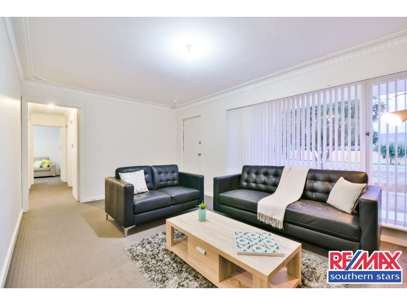 41 Centre Street, Queens Park WA 6107