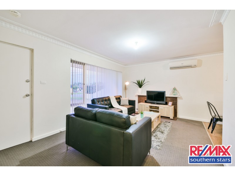 41 Centre Street, Queens Park WA 6107