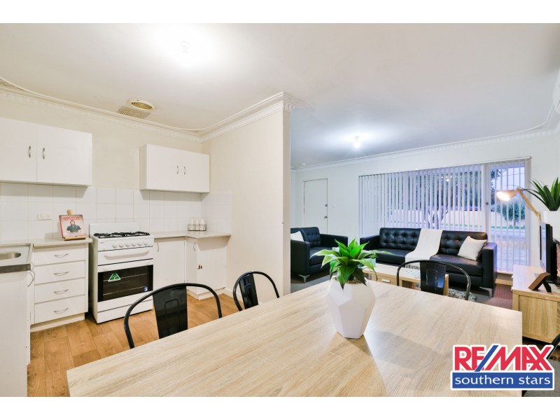 41 Centre Street, Queens Park WA 6107