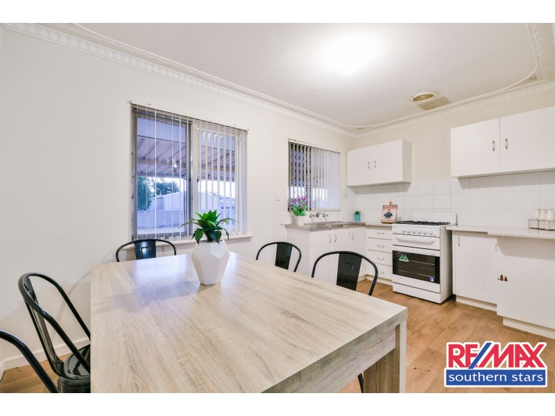 41 Centre Street, Queens Park WA 6107