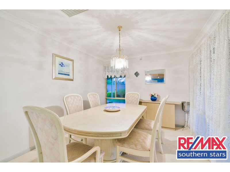 17 Haywood Trail, Leeming WA 6149