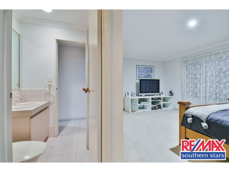 17 Haywood Trail, Leeming WA 6149