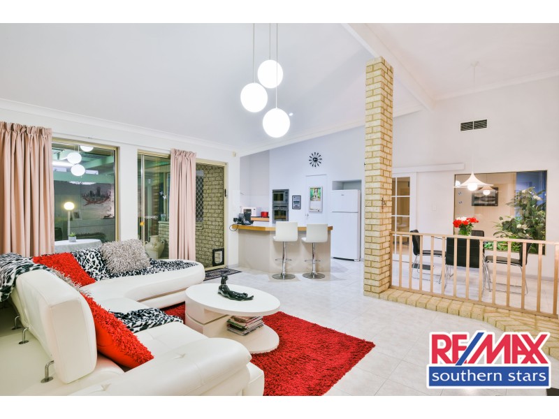 17 Haywood Trail, Leeming WA 6149