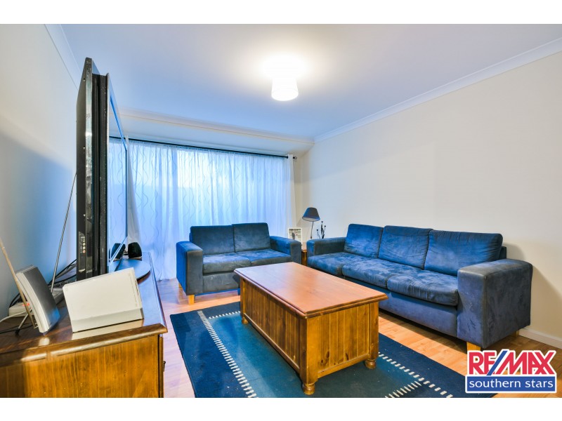 1 Retchford Way, Queens Park WA 6107