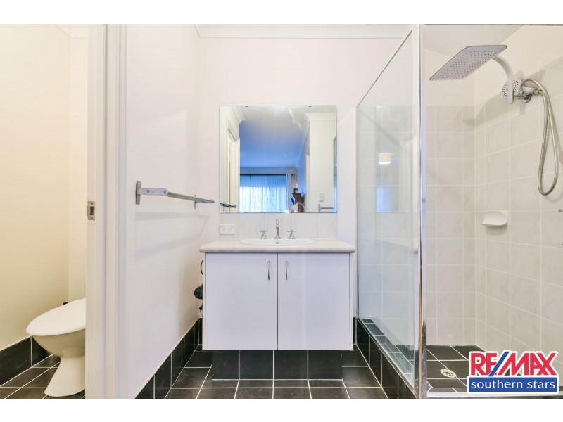 1 Retchford Way, Queens Park WA 6107