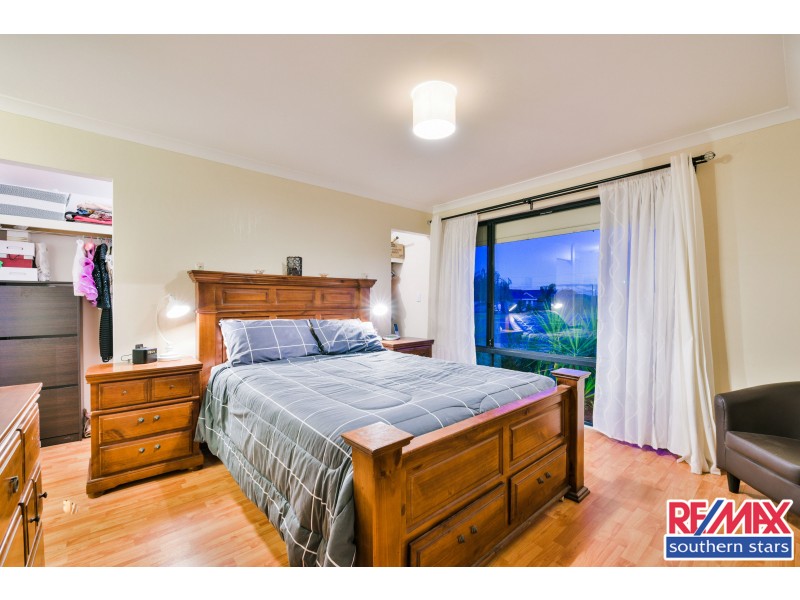 1 Retchford Way, Queens Park WA 6107