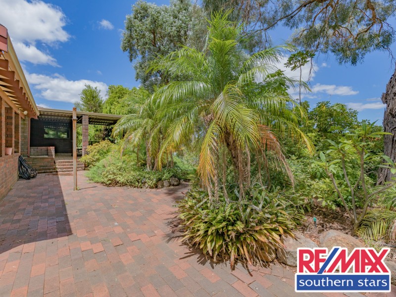 21 Galliers Avenue, Armadale WA 6112