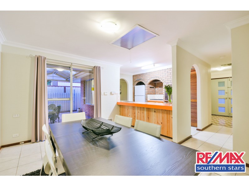 9 Blackbutt Way, Forrestfield WA 6058