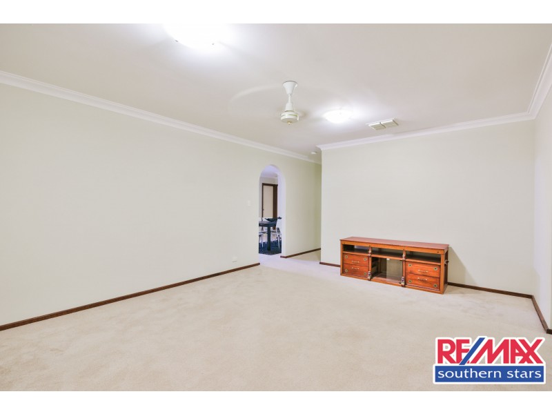 9 Blackbutt Way, Forrestfield WA 6058