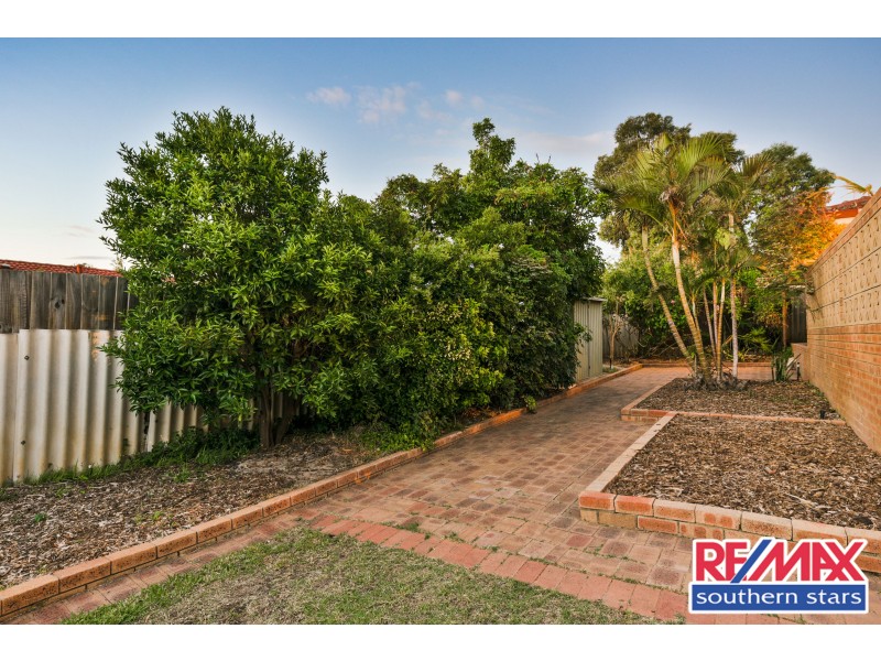 9 Blackbutt Way, Forrestfield WA 6058