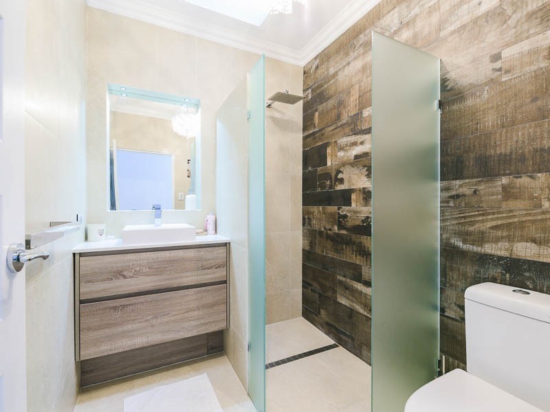 5 Rose Place, Wilson WA 6107