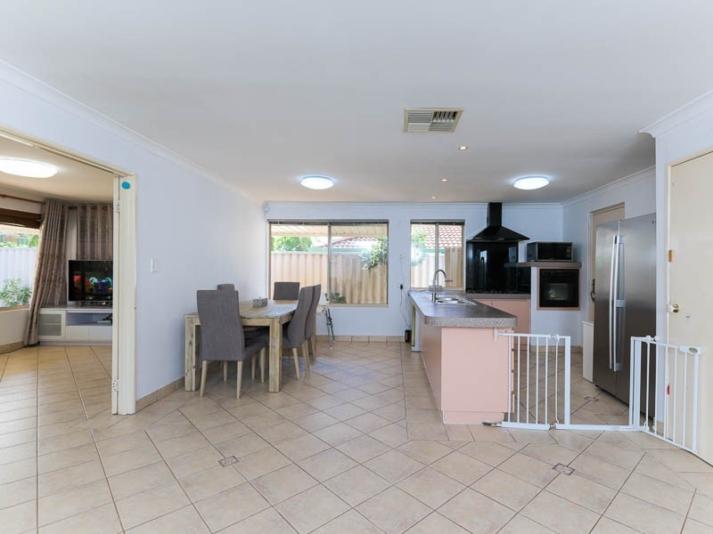 54 Veneta Circuit, Atwell WA 6164