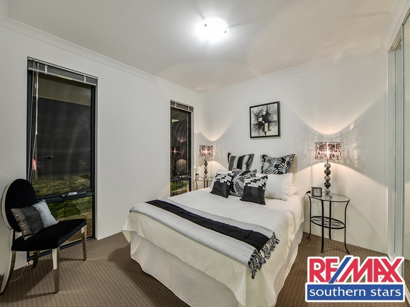 7a Barnsley Street, Queens Park WA 6107