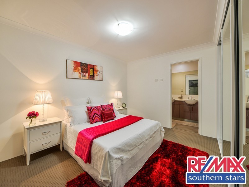 7a Barnsley Street, Queens Park WA 6107