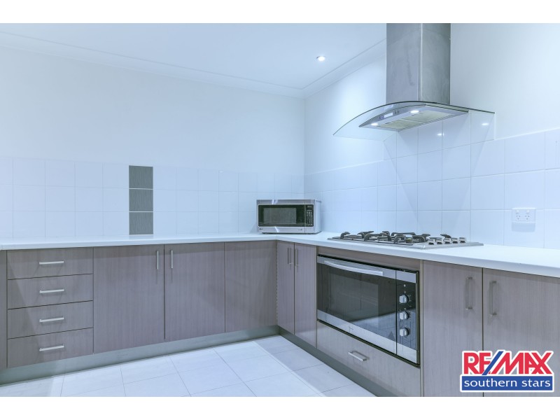 7b Barnsley Street, Queens Park WA 6107
