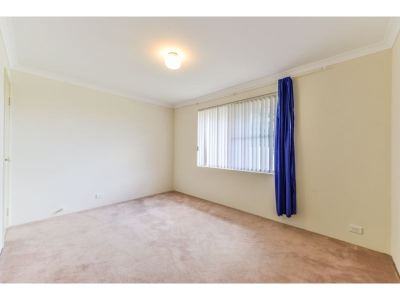 3 Dabchick Close, East Cannington WA 6107