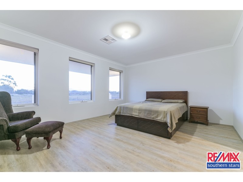 12 Florence Place, Oakford WA 6121