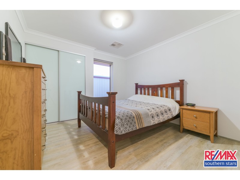 12 Florence Place, Oakford WA 6121