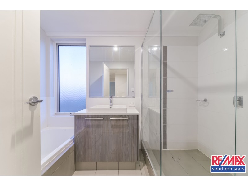 12 Florence Place, Oakford WA 6121