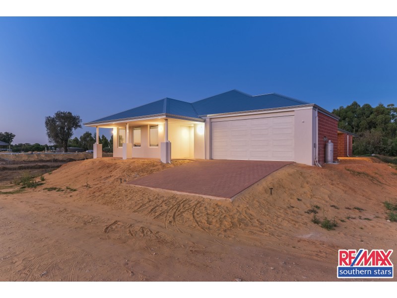 12 Florence Place, Oakford WA 6121