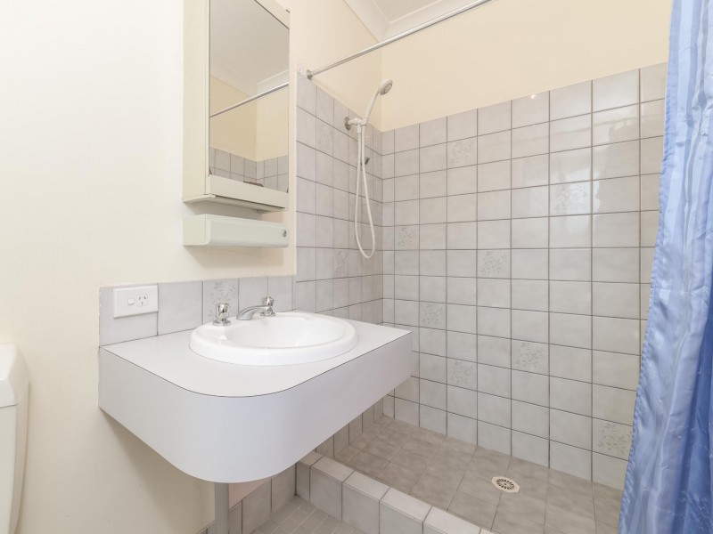 6A Lacey Street, Beckenham WA 6107