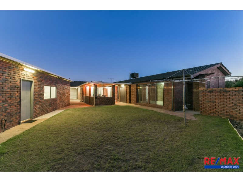 4 Brinton Close, East Cannington WA 6107