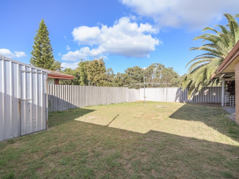 30b Bardwell Street, Thornlie WA 6108
