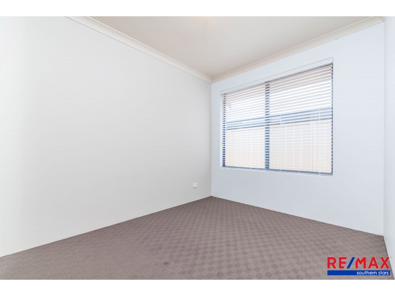 31 Kooya Way, Wattle Grove WA 6107