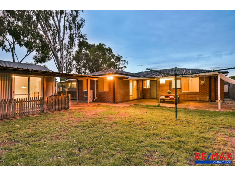 425 Bickley Road, Kenwick WA 6107