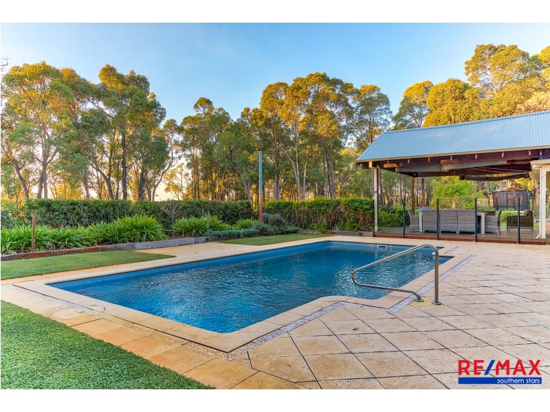 240 Kalang Place, Mundaring WA 6073