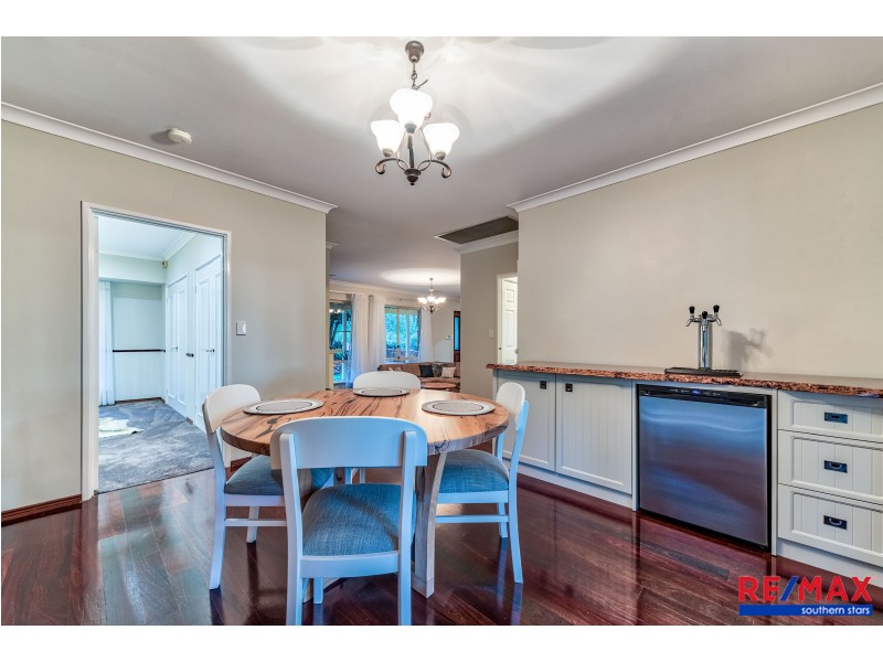 240 Kalang Place, Mundaring WA 6073