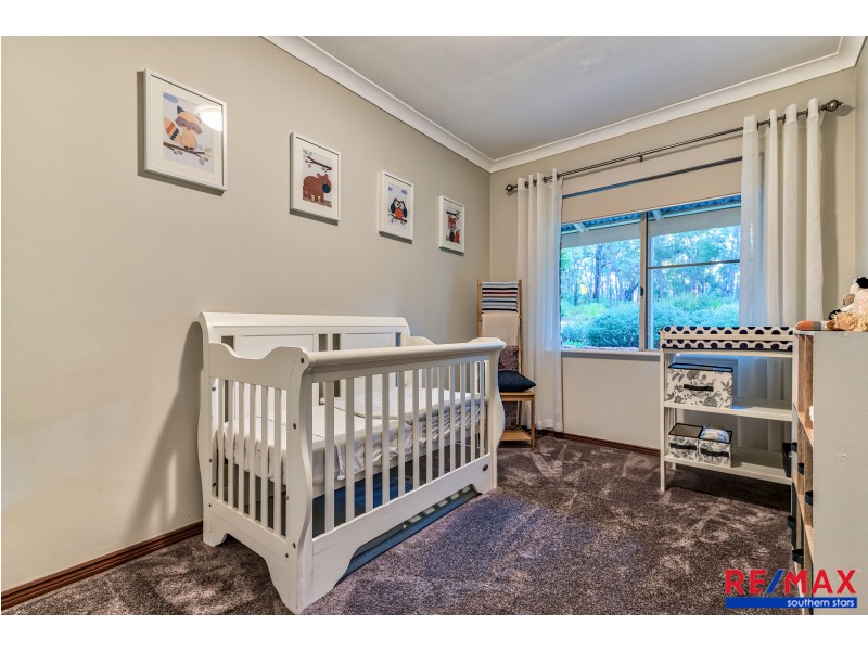 240 Kalang Place, Mundaring WA 6073