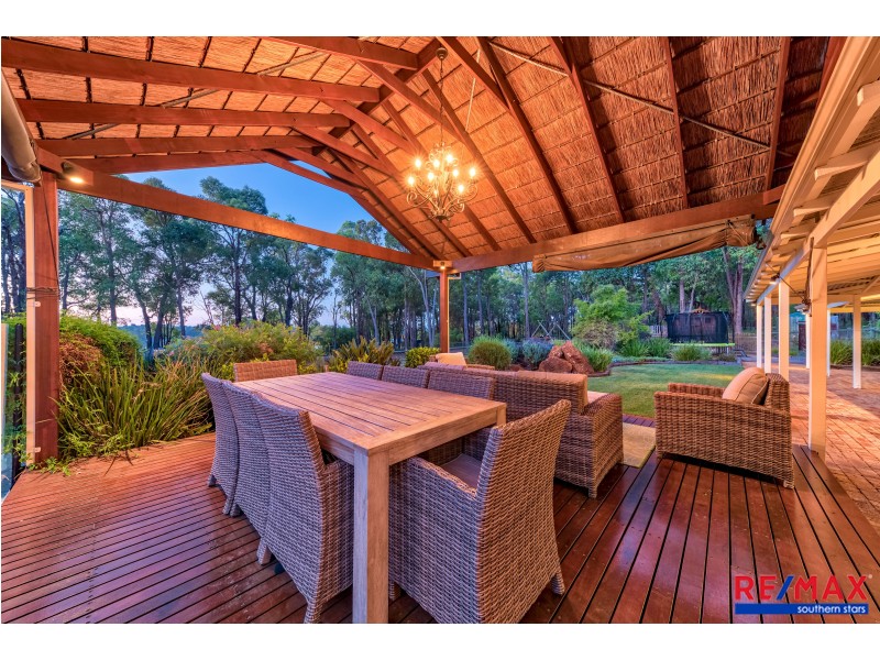 240 Kalang Place, Mundaring WA 6073