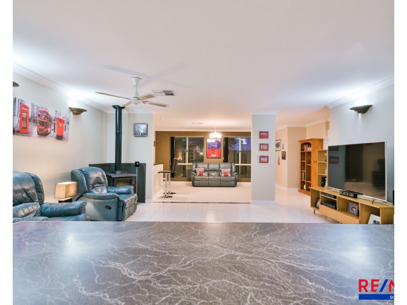 33 Fern Leaf Court, Leeming WA 6149