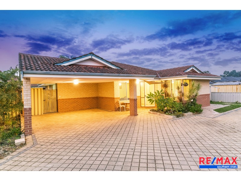 4/17 Civic Gardens, Cannington WA 6107