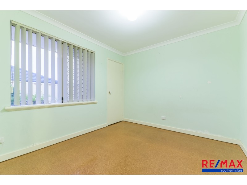 4/17 Civic Gardens, Cannington WA 6107