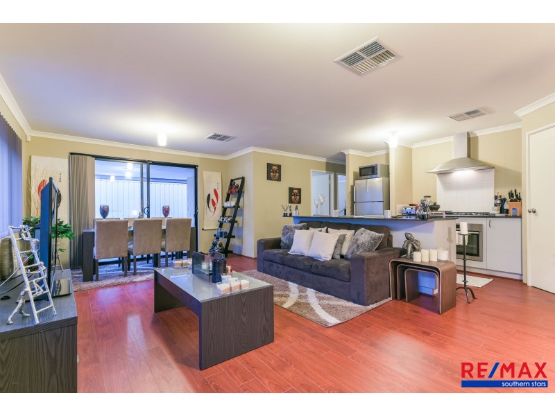 54 Kalari Drive, Wattle Grove WA 6107