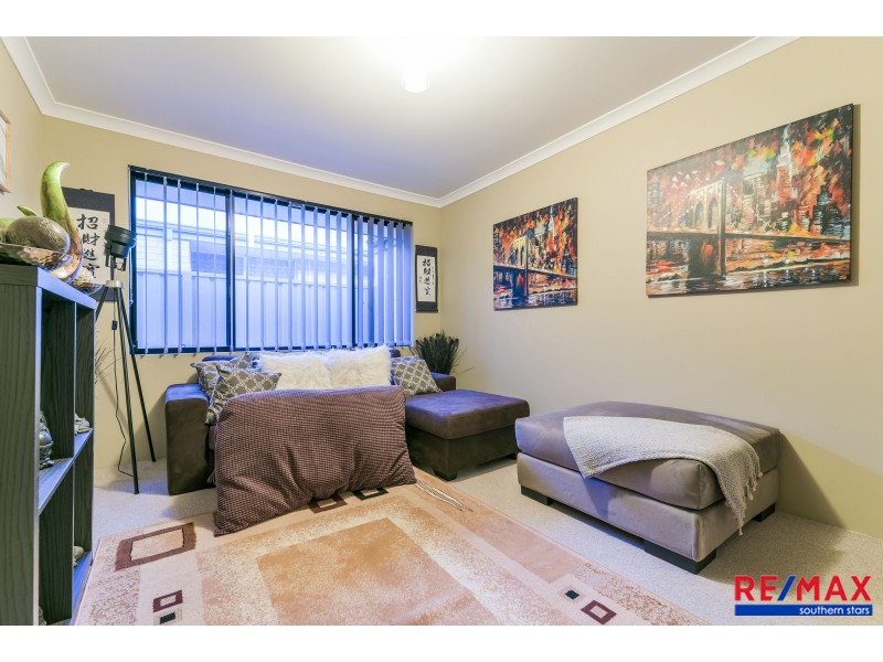 54 Kalari Drive, Wattle Grove WA 6107