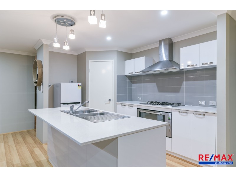87 Monticello Parkway, Piara Waters WA 6112